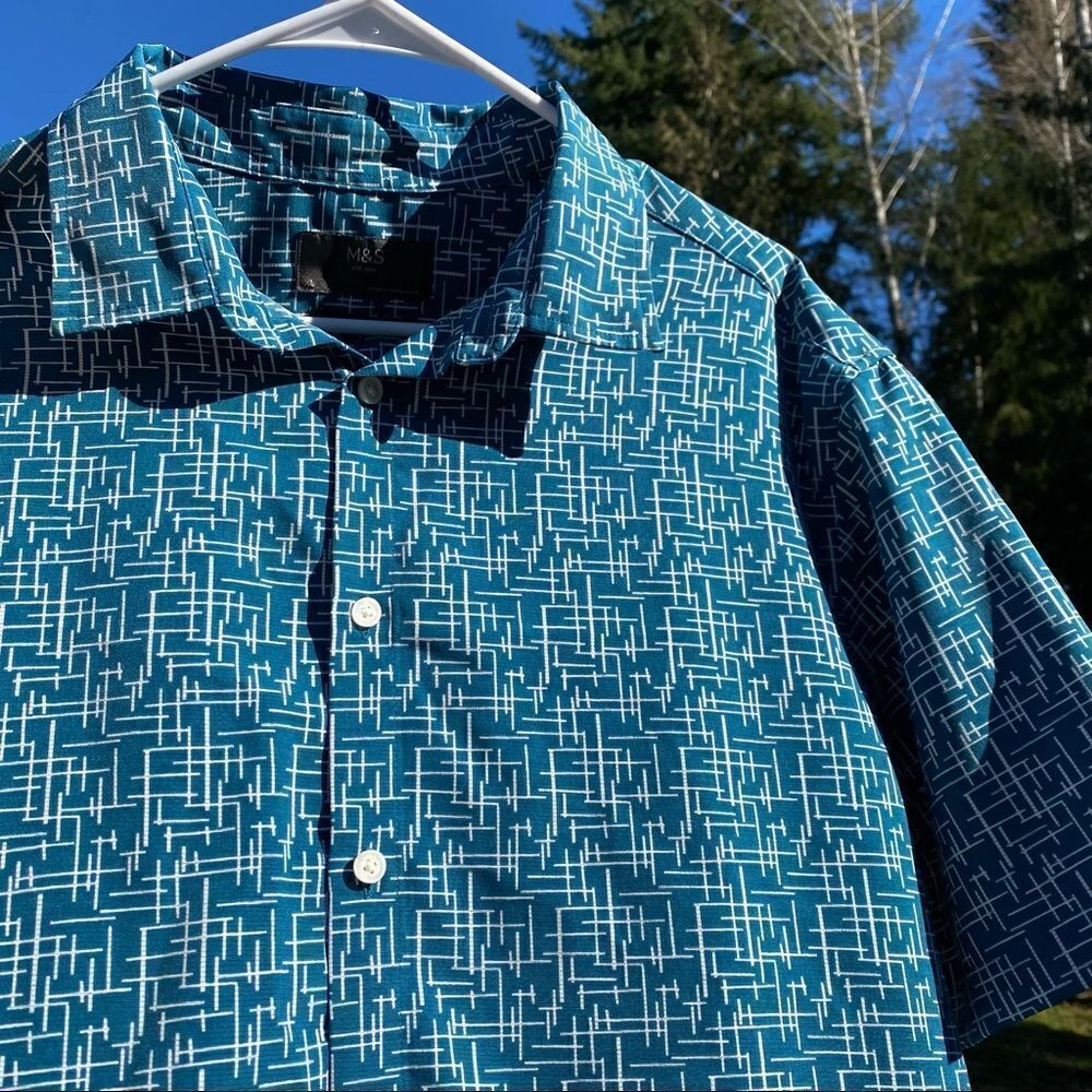 M & S Men's Button Up Shirt XL Short Sleeve